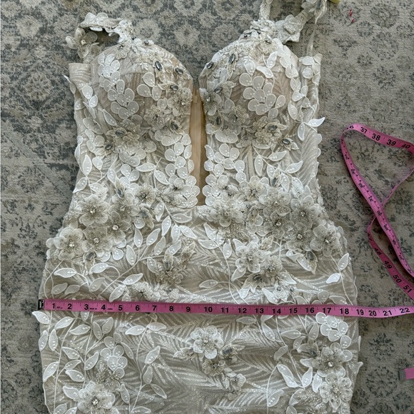 Wona Concept Aivis Wedding Gown - Picture 8 of 14